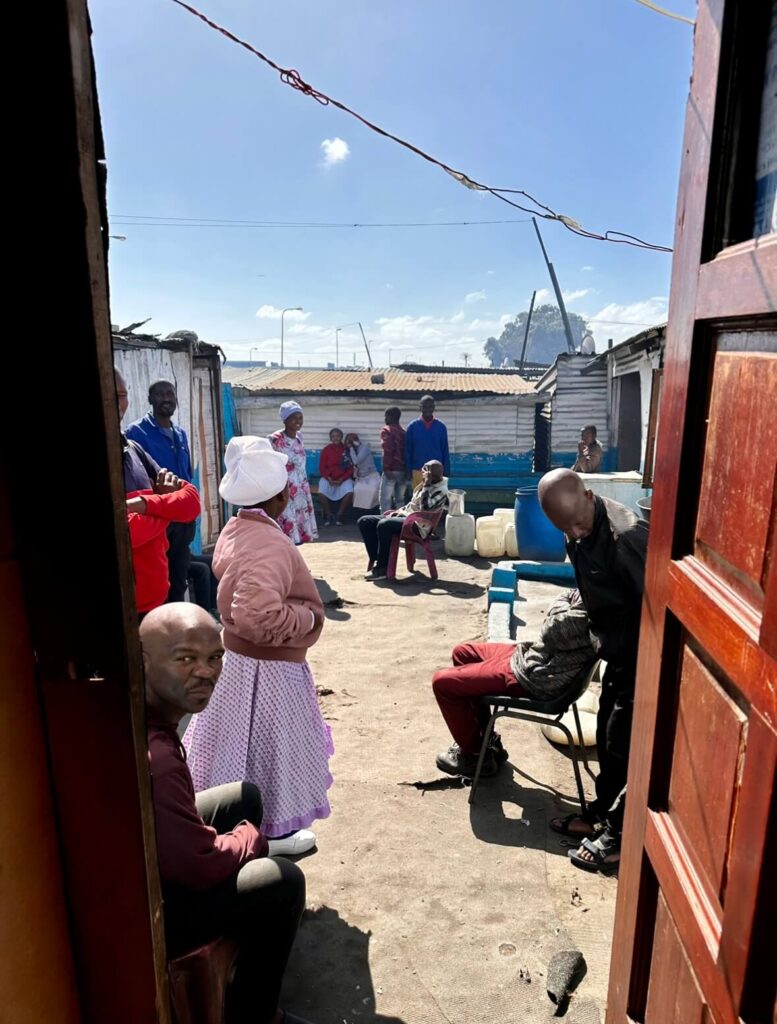 township in sudafrica a Cape Town, Philippi, chiesta di saint george